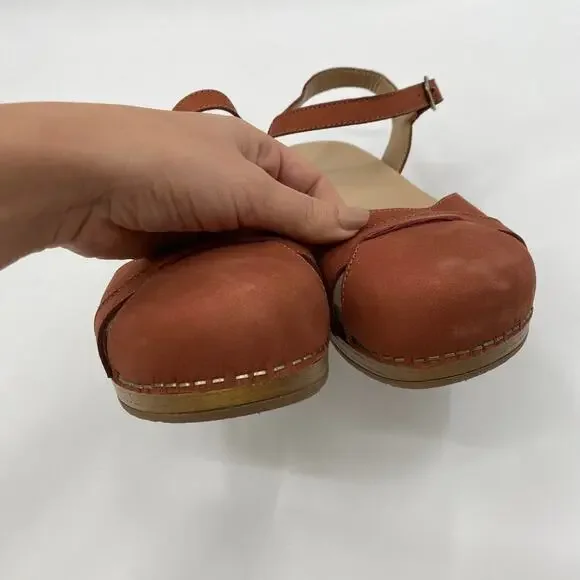 Dansko Betsey Clogs - Picture 6 of 8